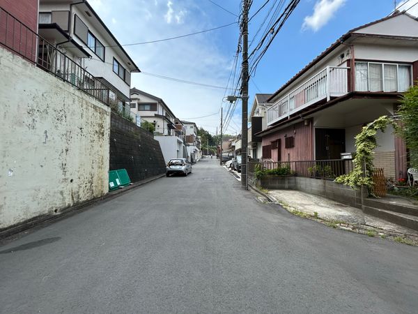 港北区日吉本町6丁目(土地) 前面道路含む外観 港北区日吉本町6丁目(土地) 前面道路含む外観
