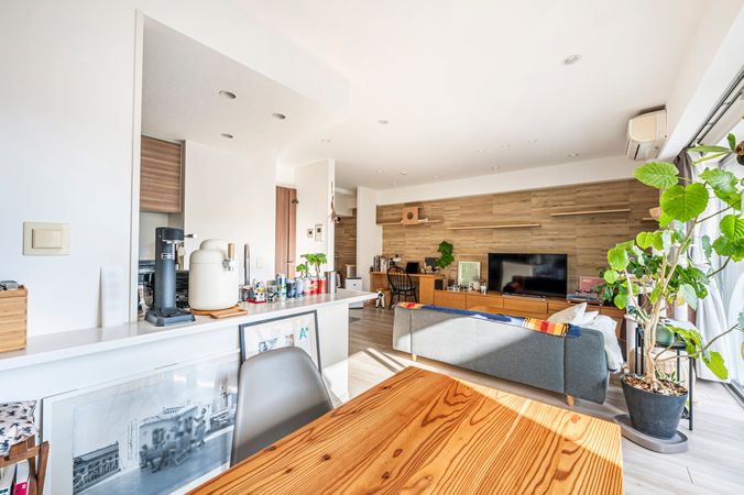 アリュール日吉本町レジデンス リビング