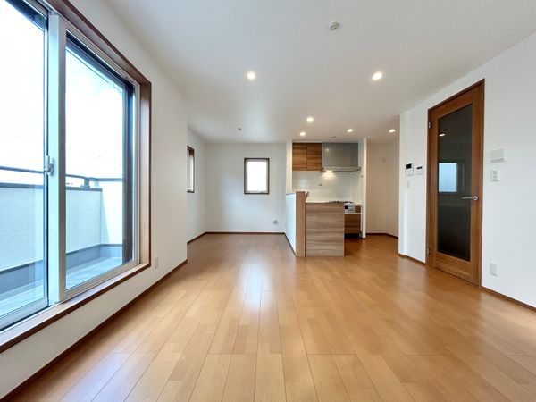 フォレストタウン菅生North 12号棟 リビング