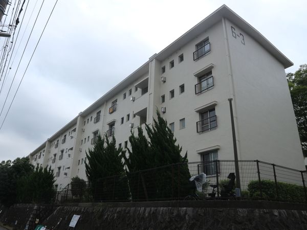 たまプラーザ団地 6-3号棟 外観 たまプラーザ団地 6-3号棟 外観
