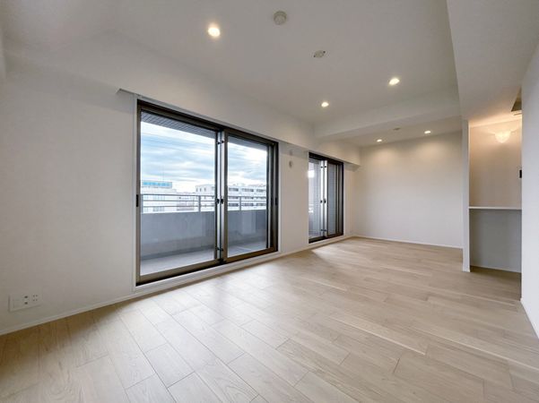 ヒルズ市が尾ブライトステージ リビング ヒルズ市が尾ブライトステージ リビング