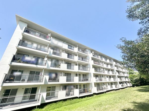 たまプラーザ団地 3-7号棟 外観 たまプラーザ団地 3-7号棟 外観