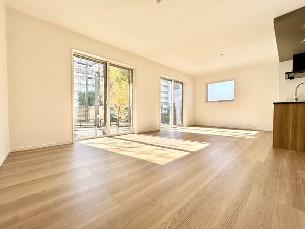 青葉区奈良町 新築1号棟 リビング