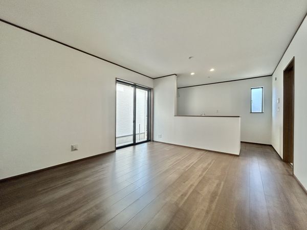 青葉区鴨志田町 新築A号棟 リビング