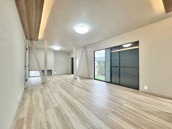 青葉区みたけ台戸建 リビング