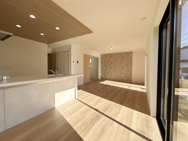 青葉区もえぎ野 新築戸建 リビング