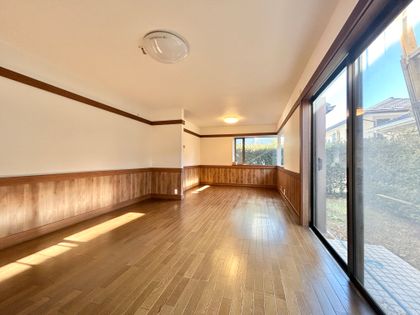 桂台2丁目戸建 リビング