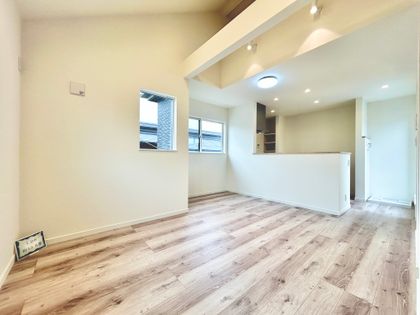 さつきが丘新築戸建 リビング