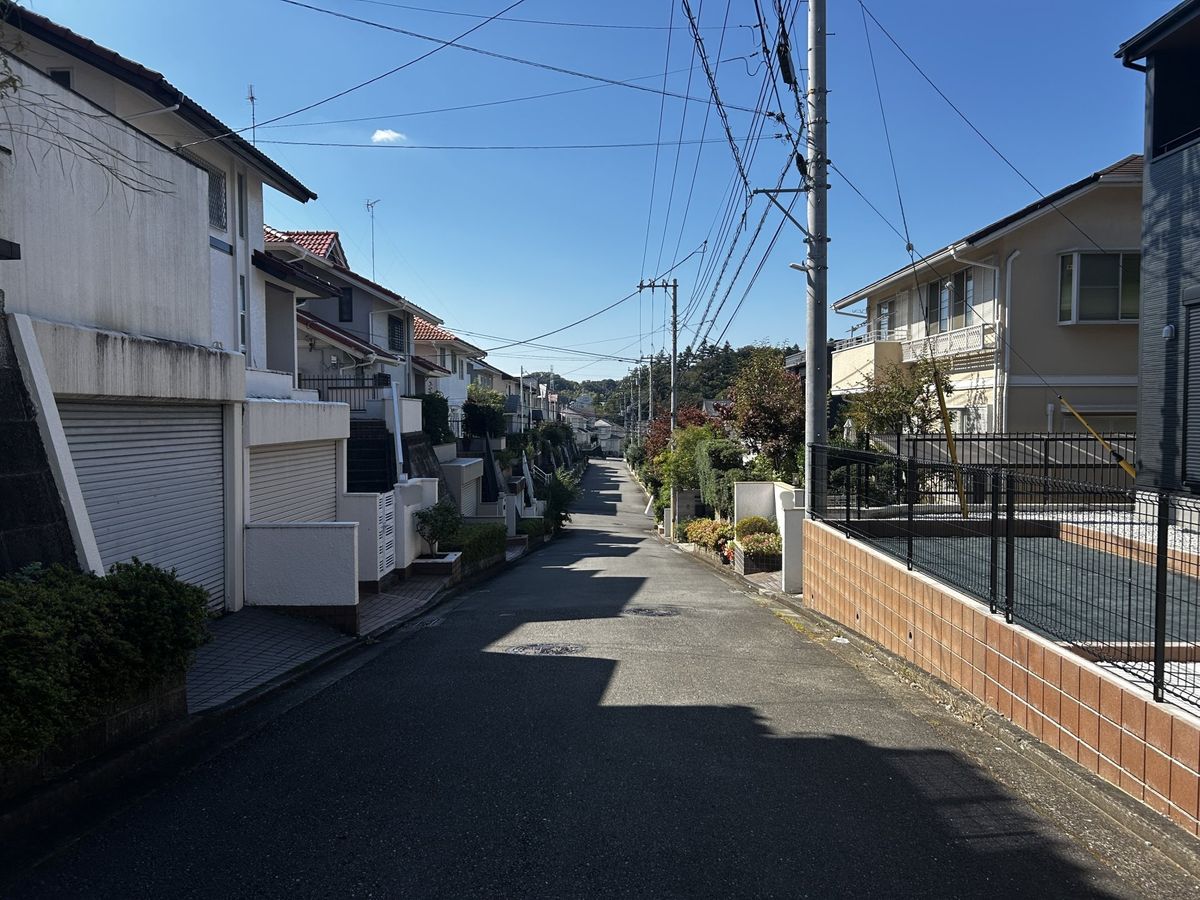 すみよし台 新築戸建 前面道路含む外観 前面道路含む外観
