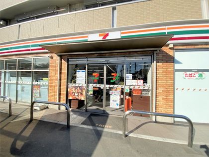 たちばな台1丁目 新築戸建 セブンイレブン横浜青葉成合店(約180m) セブンイレブン横浜青葉成合店(約180m)