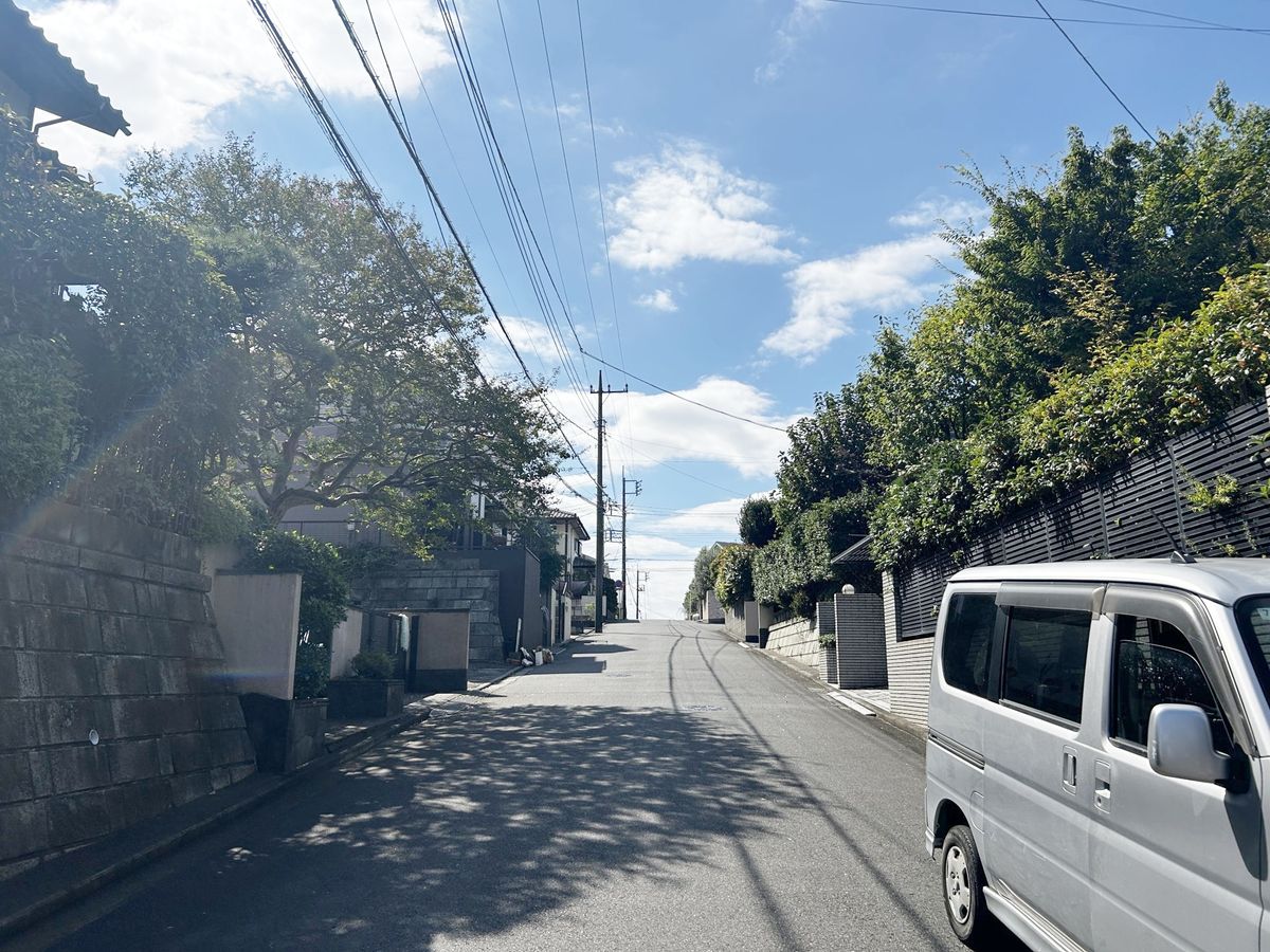 みたけ台 新築戸建1号棟 前面道路含む外観 前面道路含む外観