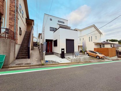 横浜市青葉区もえぎ野新築戸建 外観