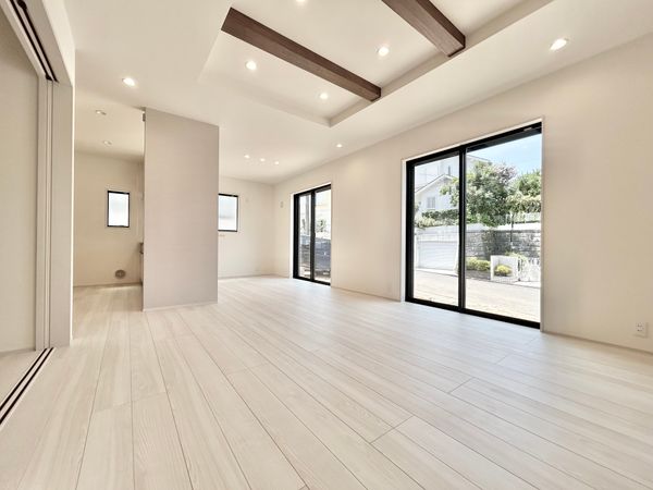 みたけ台 新築2号棟(ZEH水準省エネ住宅) リビング みたけ台 新築2号棟(ZEH水準省エネ住宅) リビング