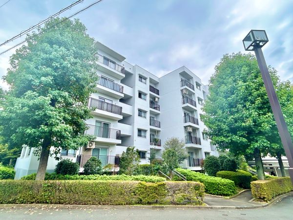 グリーンヒル鴨志田西団地 8号棟 外観 グリーンヒル鴨志田西団地 8号棟 外観