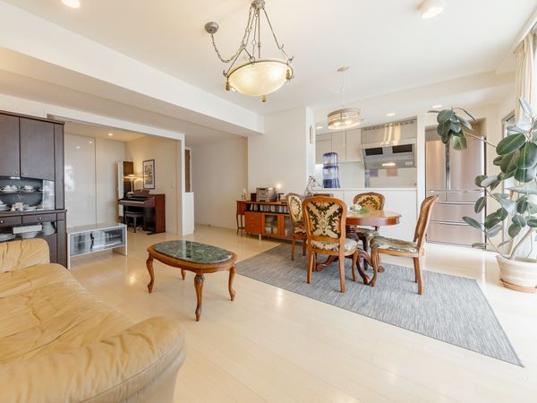 グランディスタ青葉台 G棟 リビング