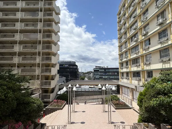 【敷地内】ゆとりのある敷地と公園も多数あり住環境良好