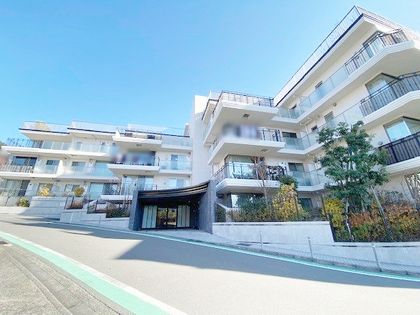 ロイヤルシーズン青葉台 WEST 外観