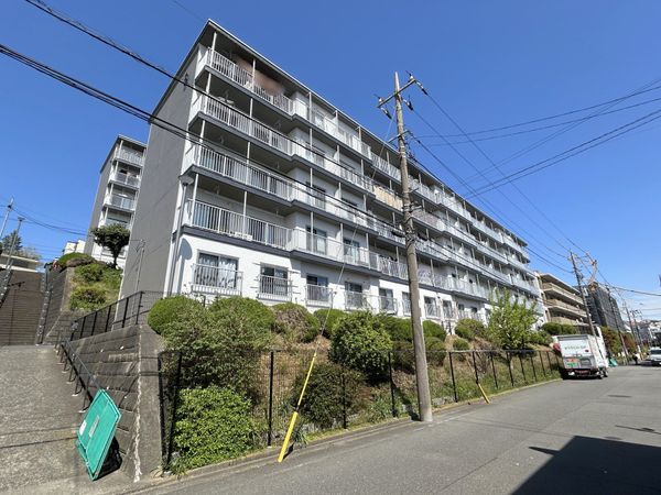 青葉台マンション B棟 外観 青葉台マンション B棟 外観