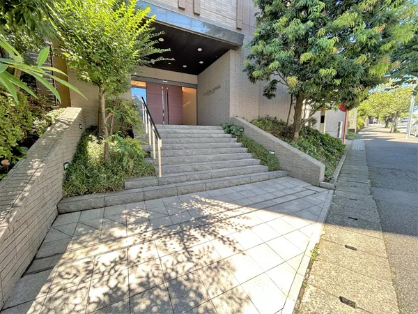 【サブエントランス】