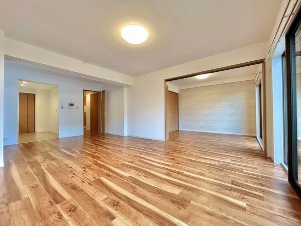 東急ドエル・ビアス市が尾 B棟 リビング