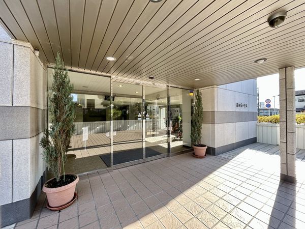 藤が丘ハウス エントランス