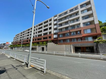 クレッセント青葉台の丘 外観