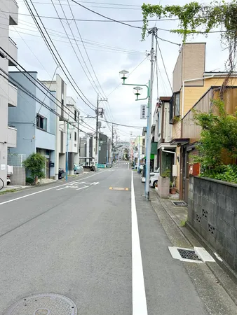 前面道路（令和7年9月撮影）