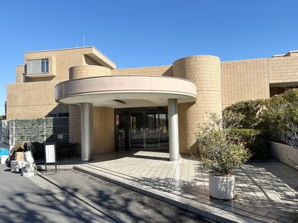 ハイラーク大倉山 ファーストウィング 外観