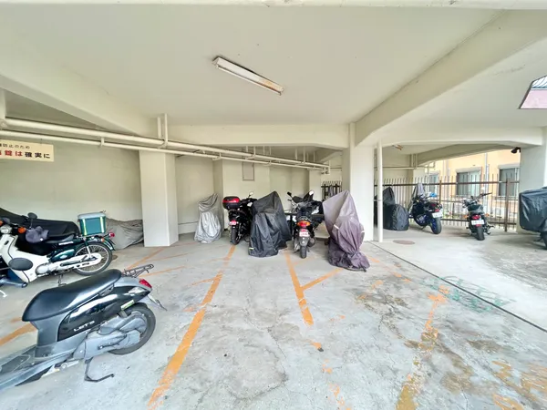 バイク置場