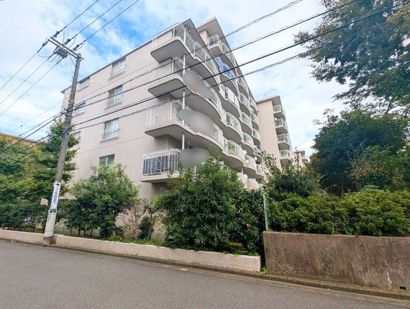 菊名ハイツ 参号館 外観 菊名ハイツ 参号館 外観