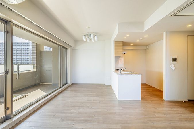 クレストプライムレジデンス アベニュー参番街 リビング