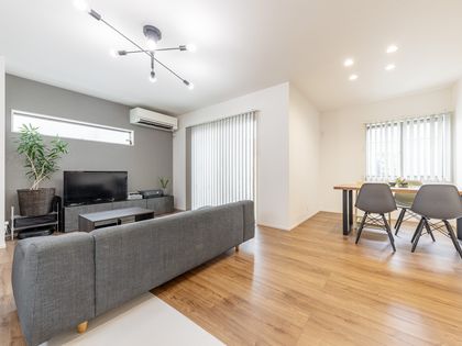 土橋7丁目戸建 リビング