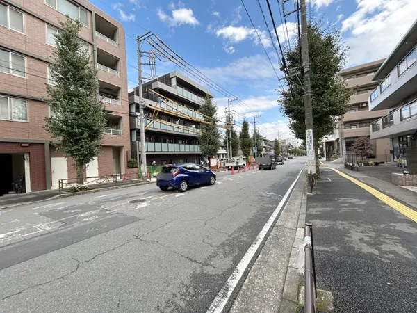 外観含む前面道路