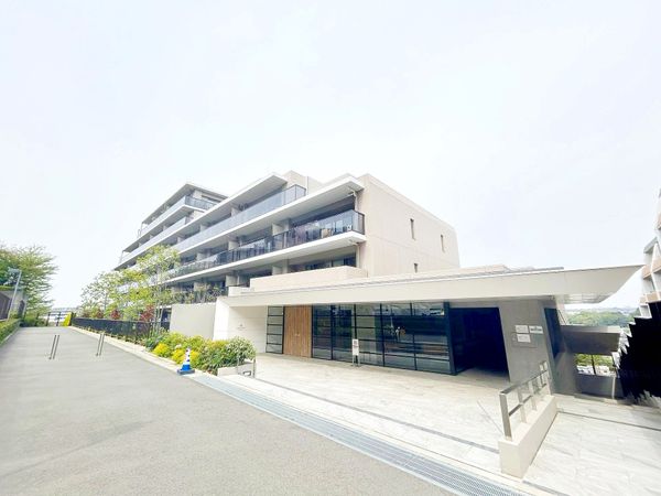 ローレルコート鷺沼 外観