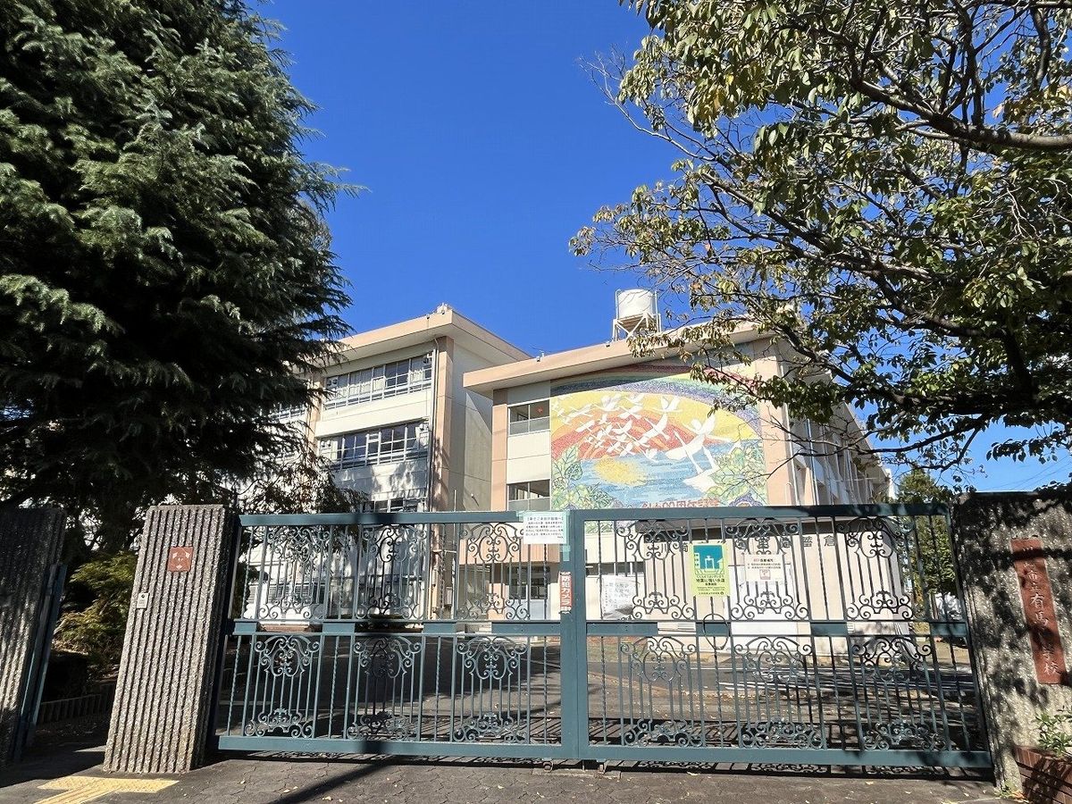 川崎市立有馬中学校（約650ｍ）