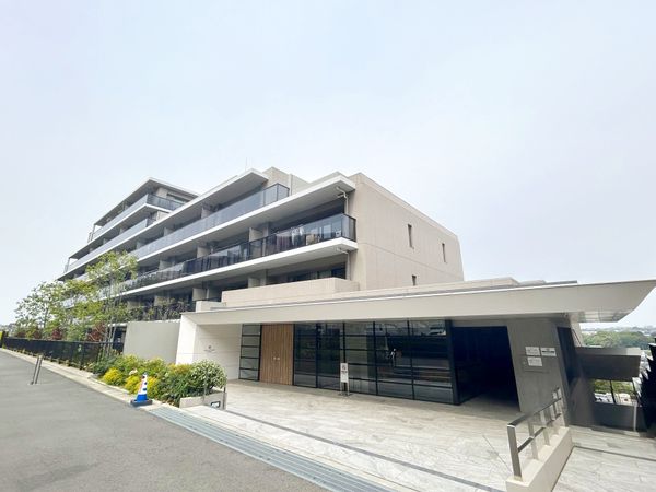 ローレルコート鷺沼 外観