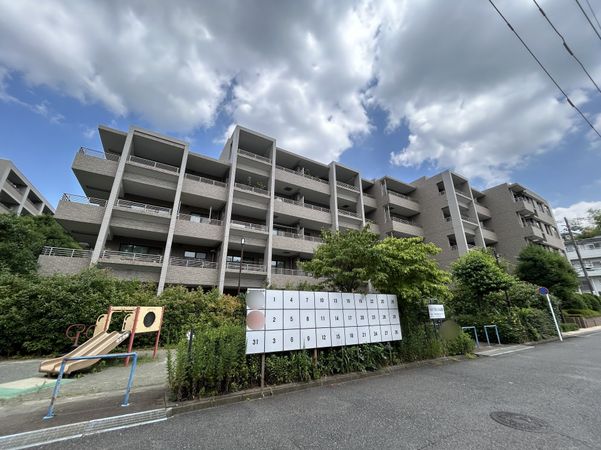 ファーレ鷺沼 外観