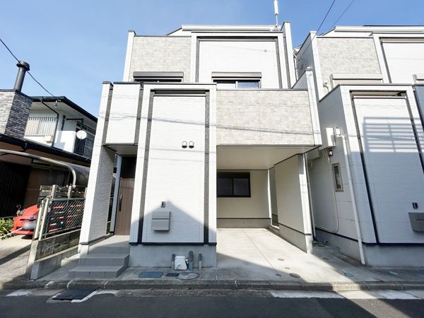 港北区綱島西3丁目(戸建) 前面道路含む外観 港北区綱島西3丁目(戸建) 前面道路含む外観