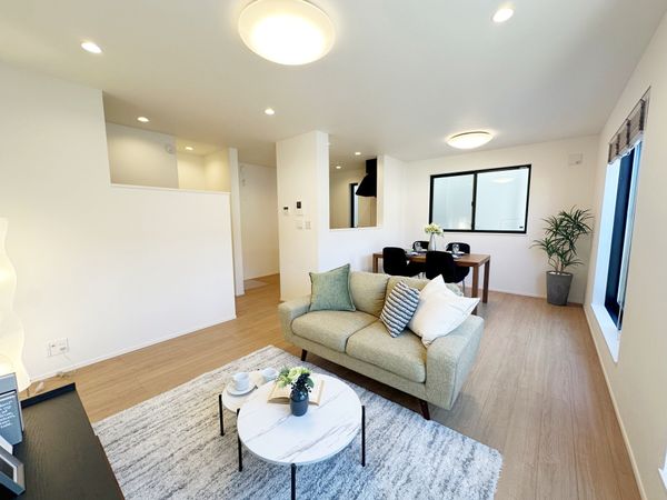 港北区綱島西3丁目(戸建) リビング 港北区綱島西3丁目(戸建) リビング