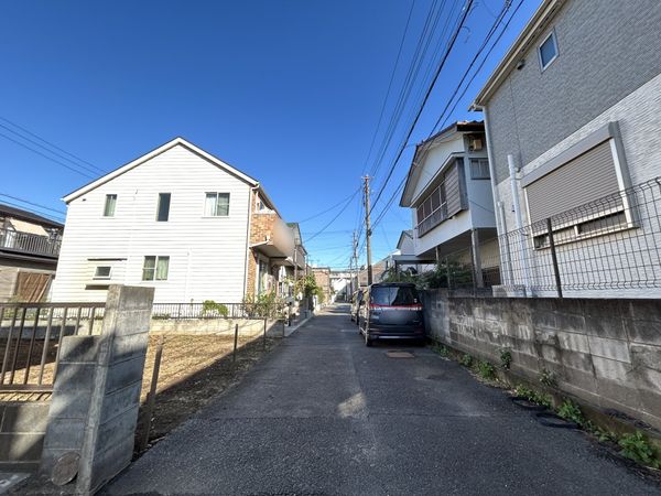 港北区新吉田東6丁(新築戸建) 前面道路含む外観