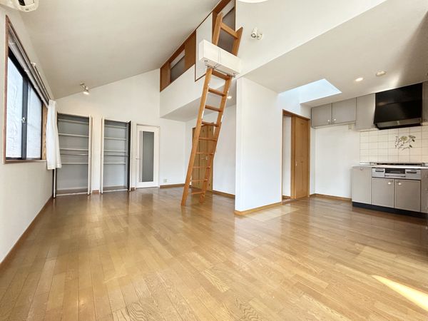 港北区高田東1丁目(戸建) リビング