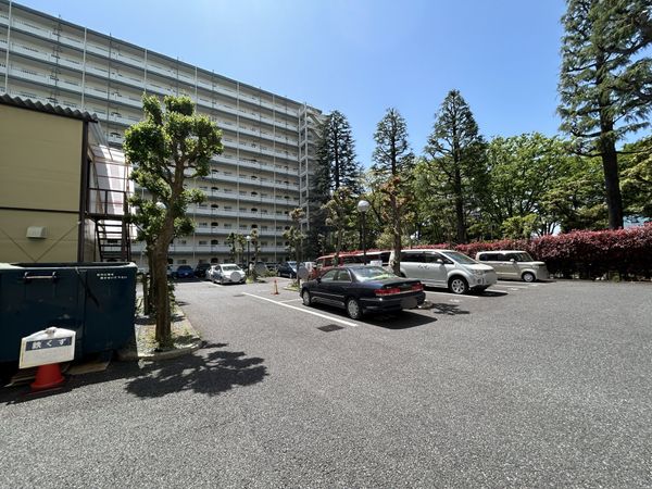 パシフィック馬事公苑前 1号棟 駐車場 パシフィック馬事公苑前 1号棟 駐車場