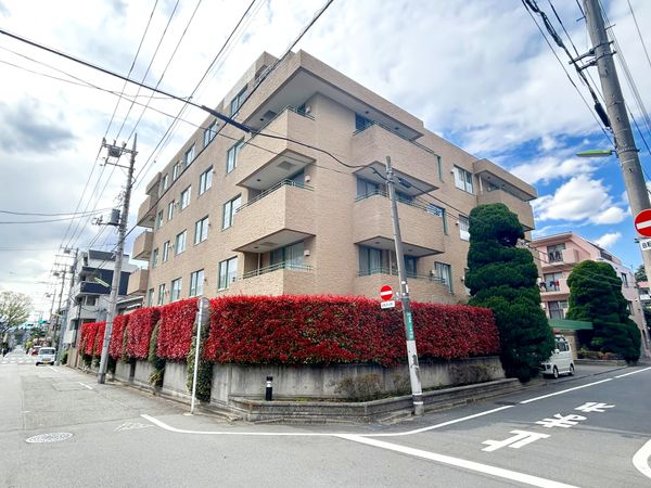 パーク・コート上用賀 外観