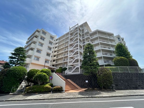 三井馬事公苑南ハイツ 外観