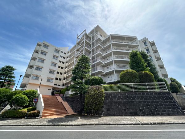 三井馬事公苑南ハイツ 外観