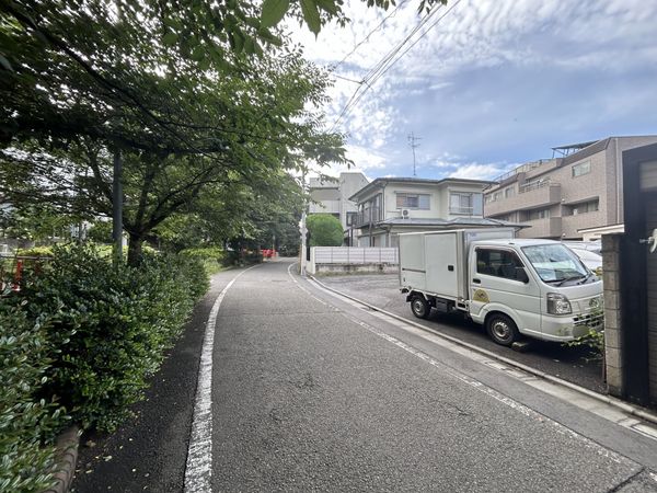下馬1丁目土地 前面道路含む外観 下馬1丁目土地 前面道路含む外観