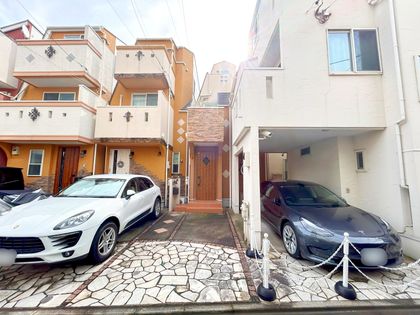 駒沢1丁目戸建 駐車場