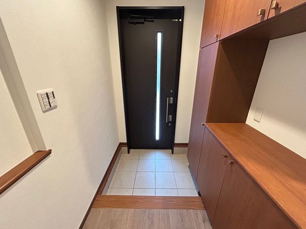 若林3丁目 戸建 玄関