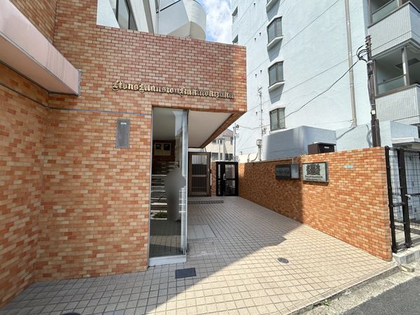 ライオンズマンション柿の木坂 エントランス