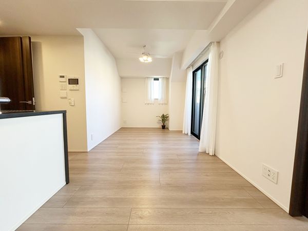 オープンレジデンシア目白プレイス リビング